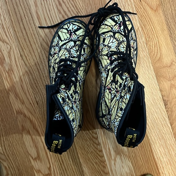 Dr Martens 1460 Butterfly Print Suede Lace Up Boots Size 6 NEW - Picture 8 of 14